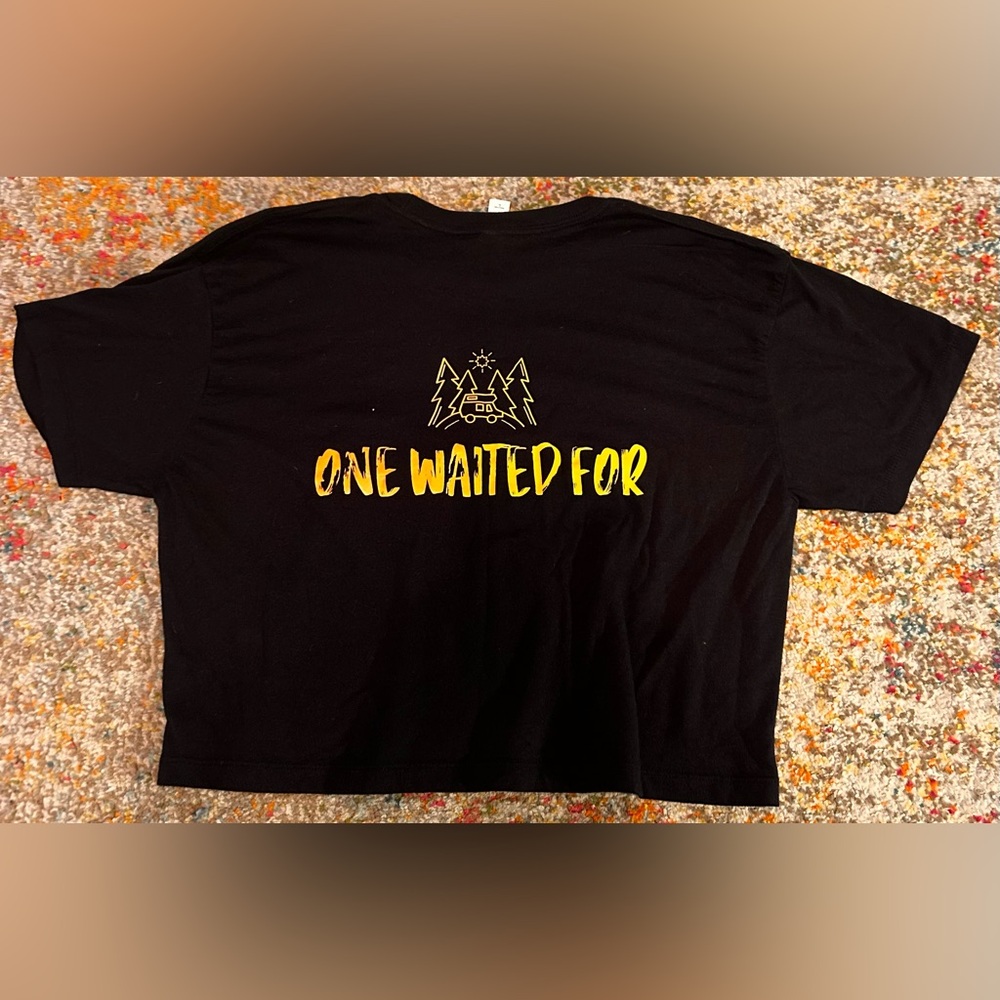 (2) Ideal T Women’s Black Croptops. (1)One Waited For, (1) Blank. Size Large.